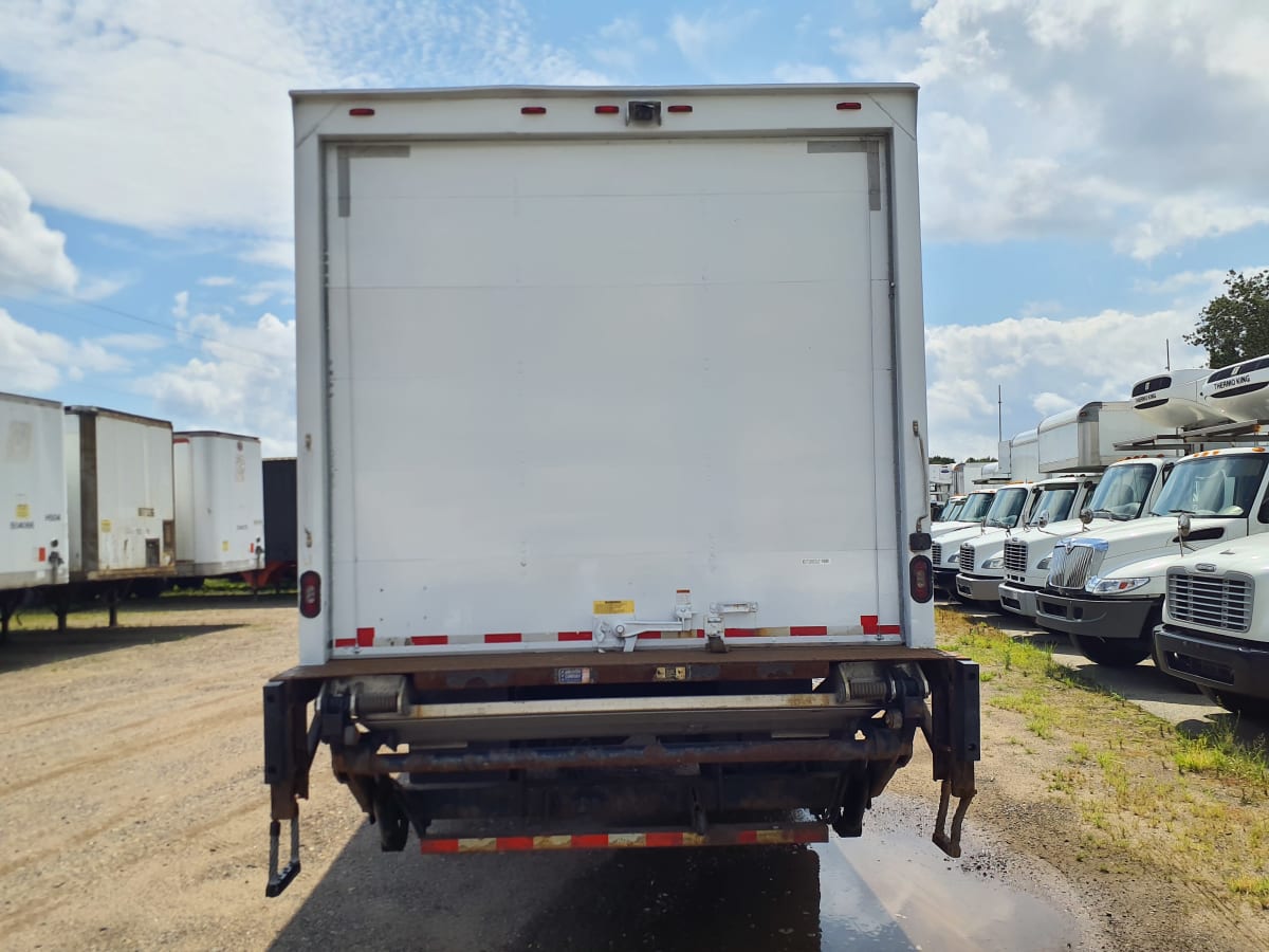 2017 Freightliner/Mercedes M2 106 672832