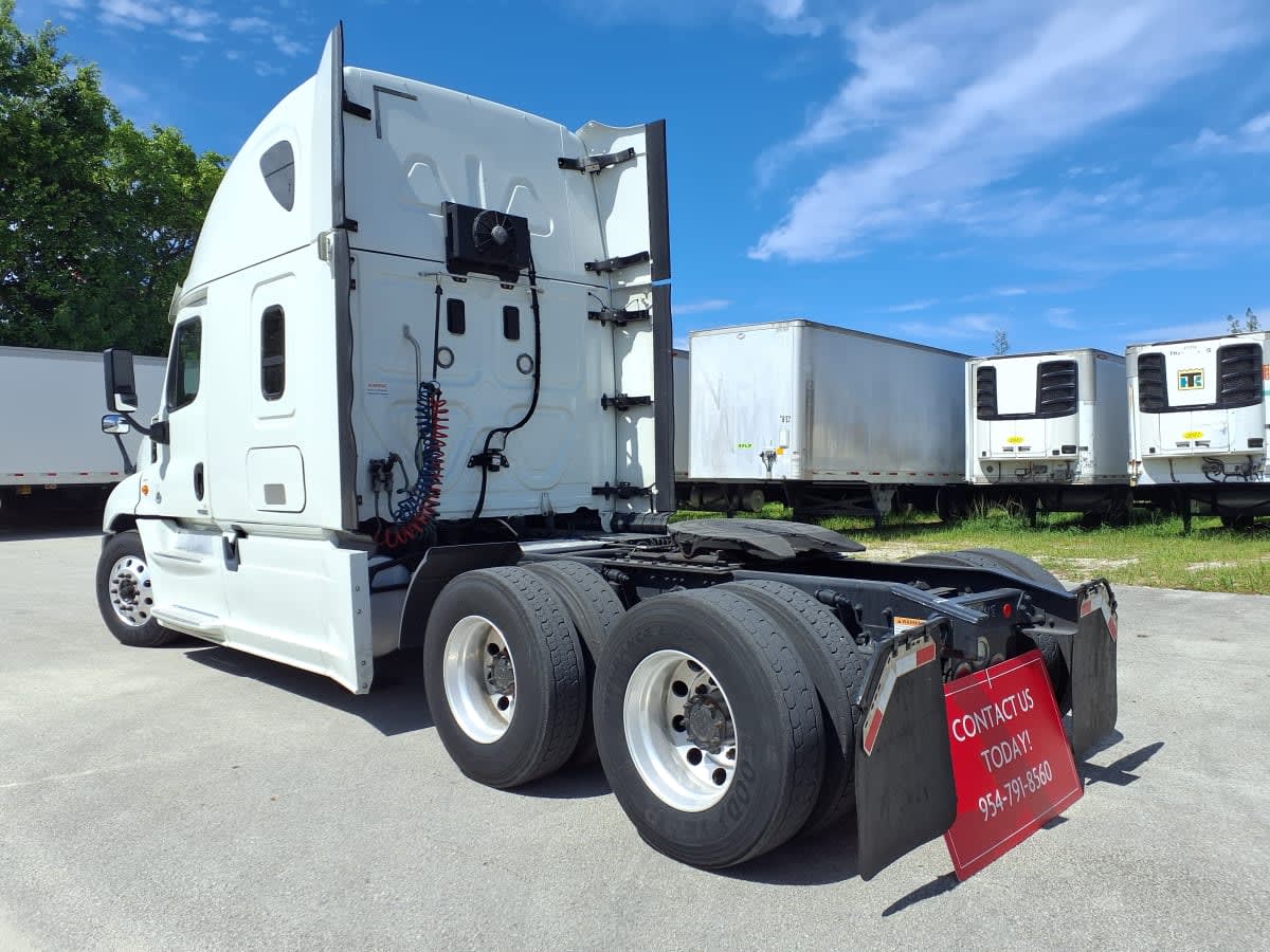 2017 Freightliner - image 6