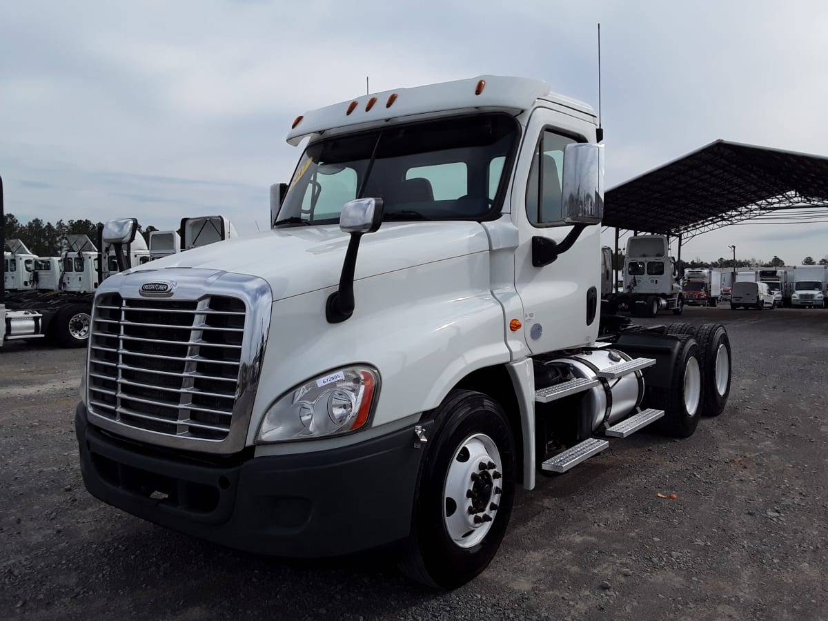 2017 Freightliner/Mercedes CASCADIA 125 672895