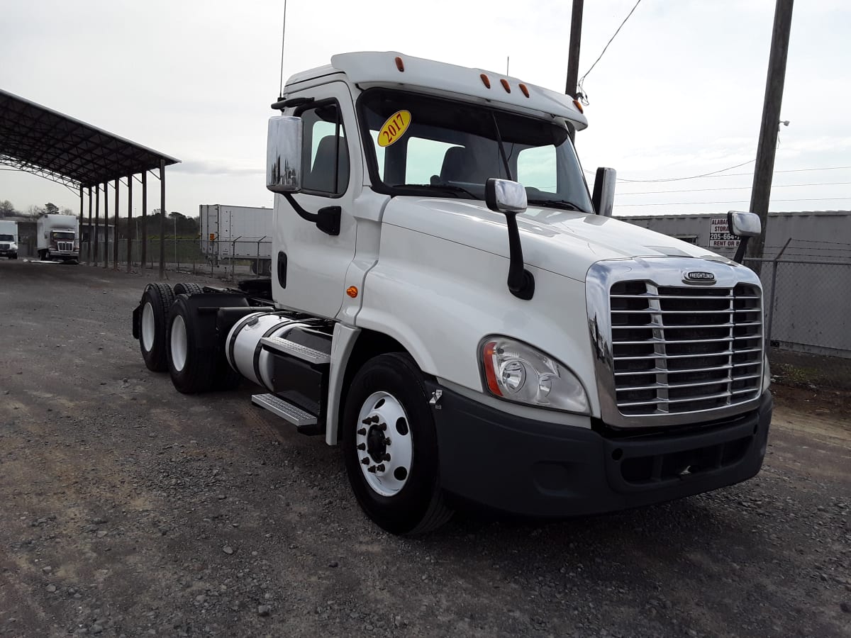 2017 Freightliner/Mercedes CASCADIA 125 672895