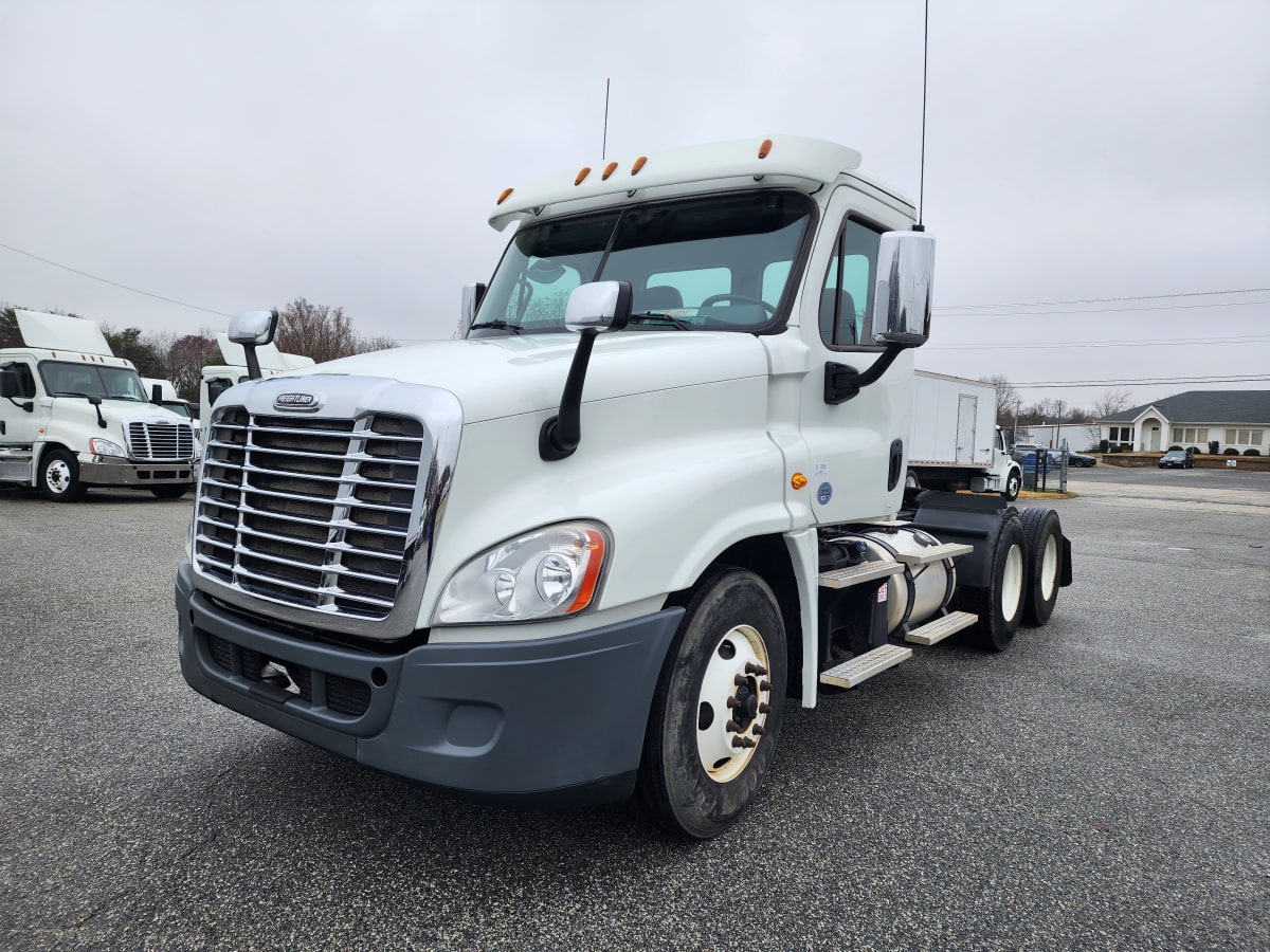 2017 Freightliner/Mercedes CASCADIA 125 672896