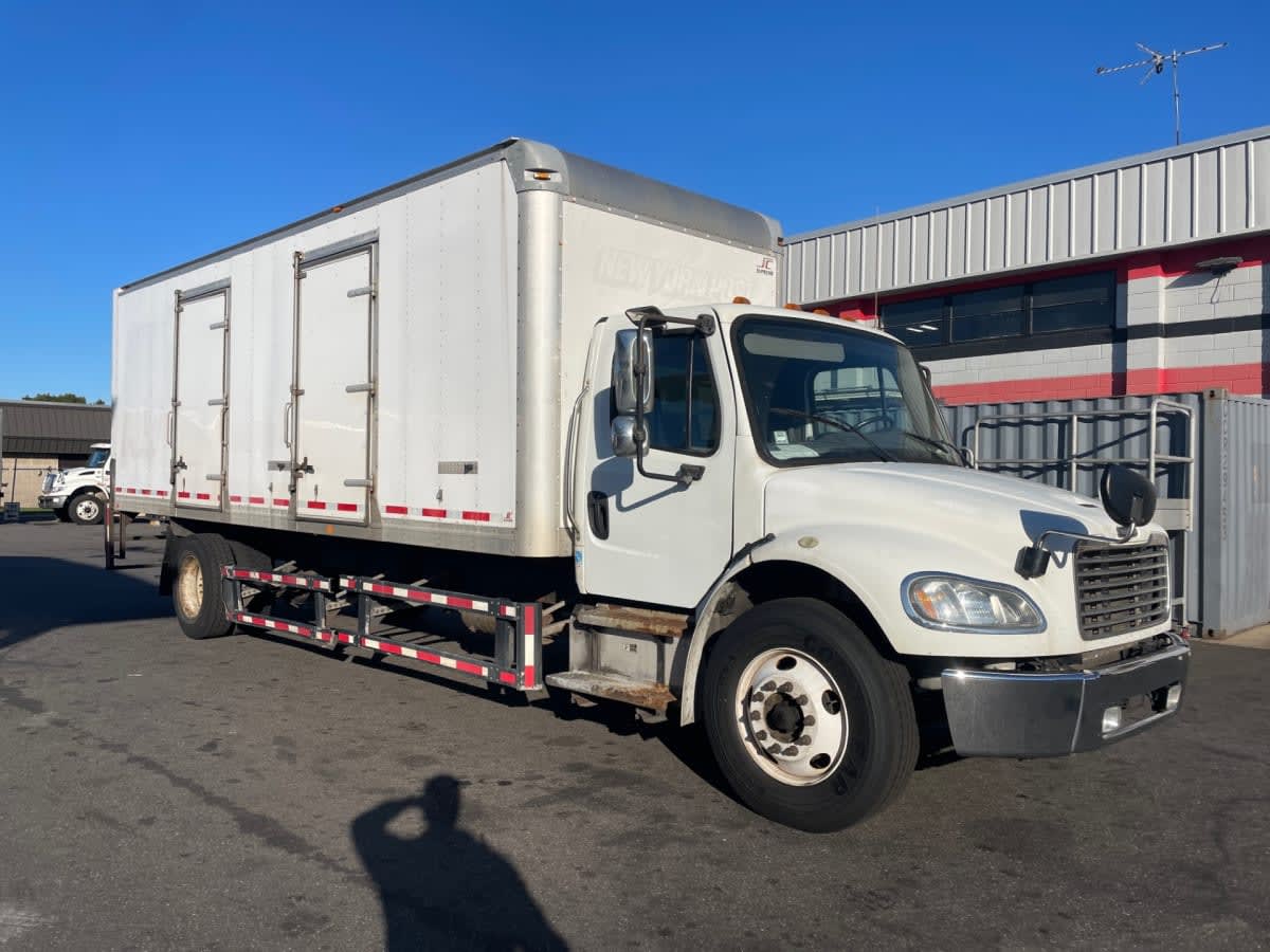 2017 Freightliner/Mercedes M2 106 672911