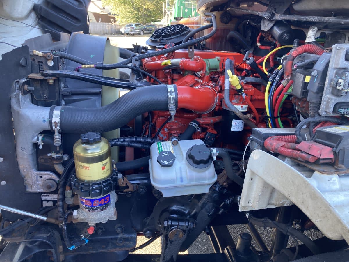 2017 Freightliner/Mercedes M2 106 672913