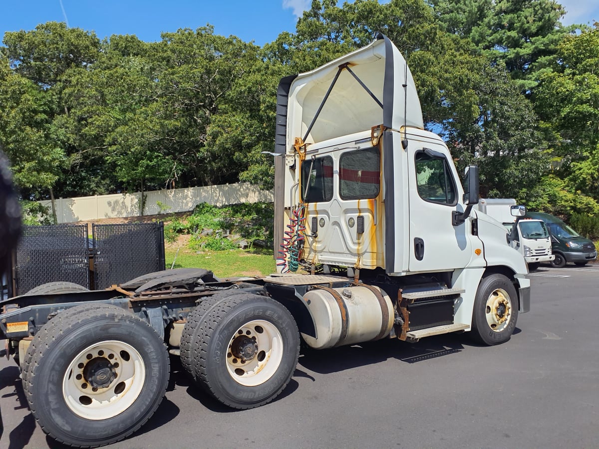 2017 Freightliner/Mercedes CASCADIA 125 672924