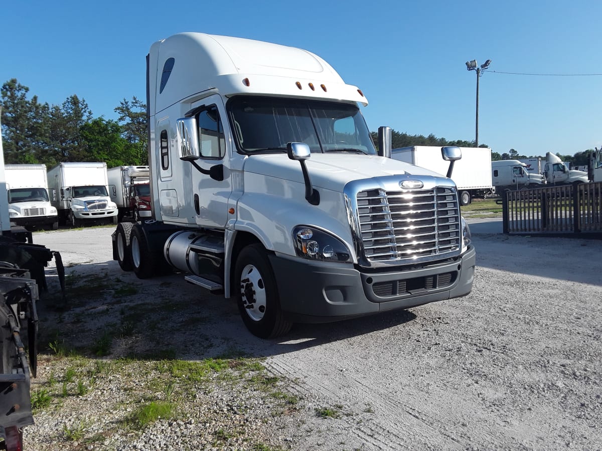 2017 Freightliner/Mercedes CASCADIA 125 672956