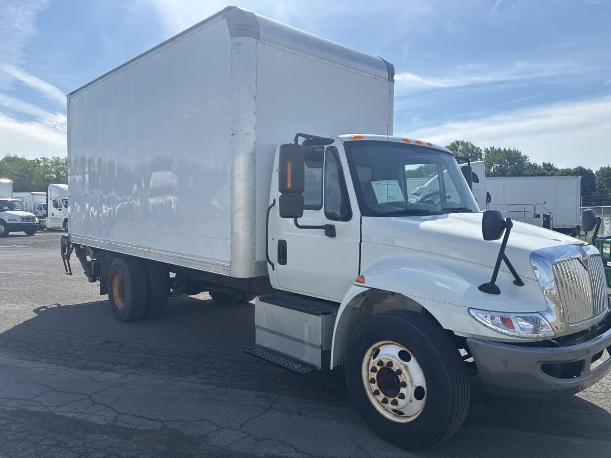 2017 Navistar International 4300 672977