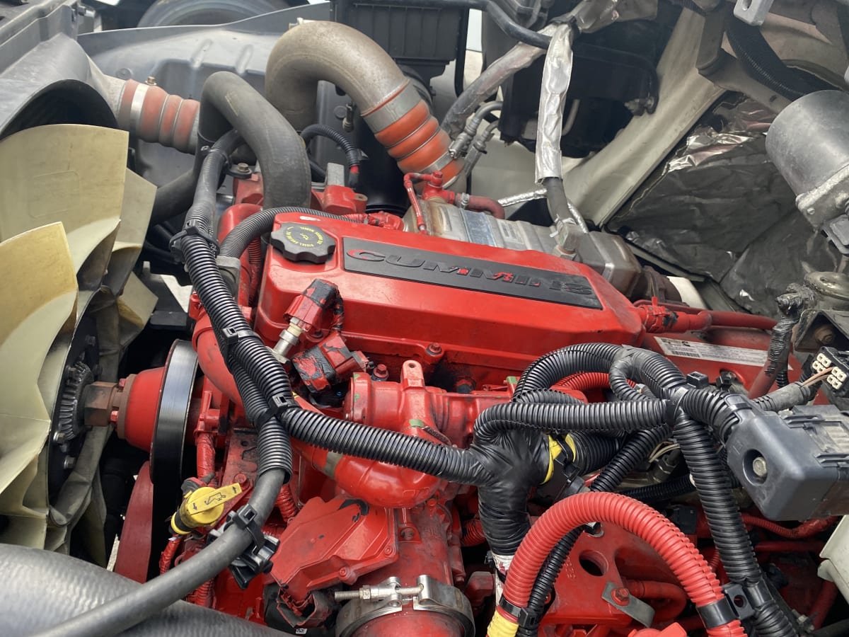 2017 Navistar International 4300 672999