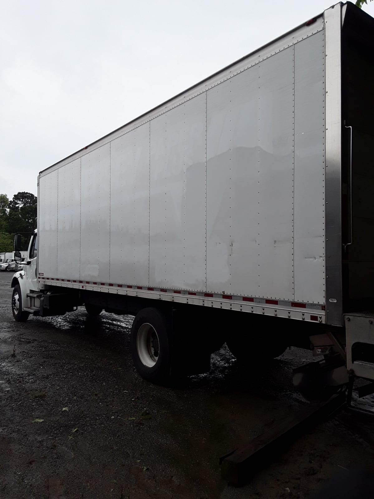 2017 Freightliner/Mercedes M2 106 673038