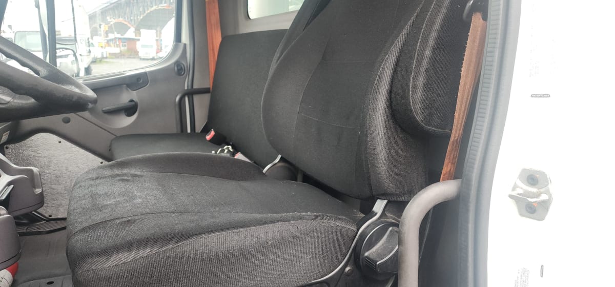 2017 Freightliner/Mercedes M2 106 673039