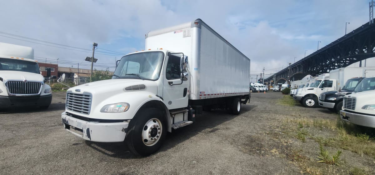 2017 Freightliner/Mercedes M2 106 673040