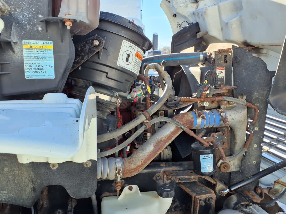 2017 Freightliner/Mercedes M2 106 673073