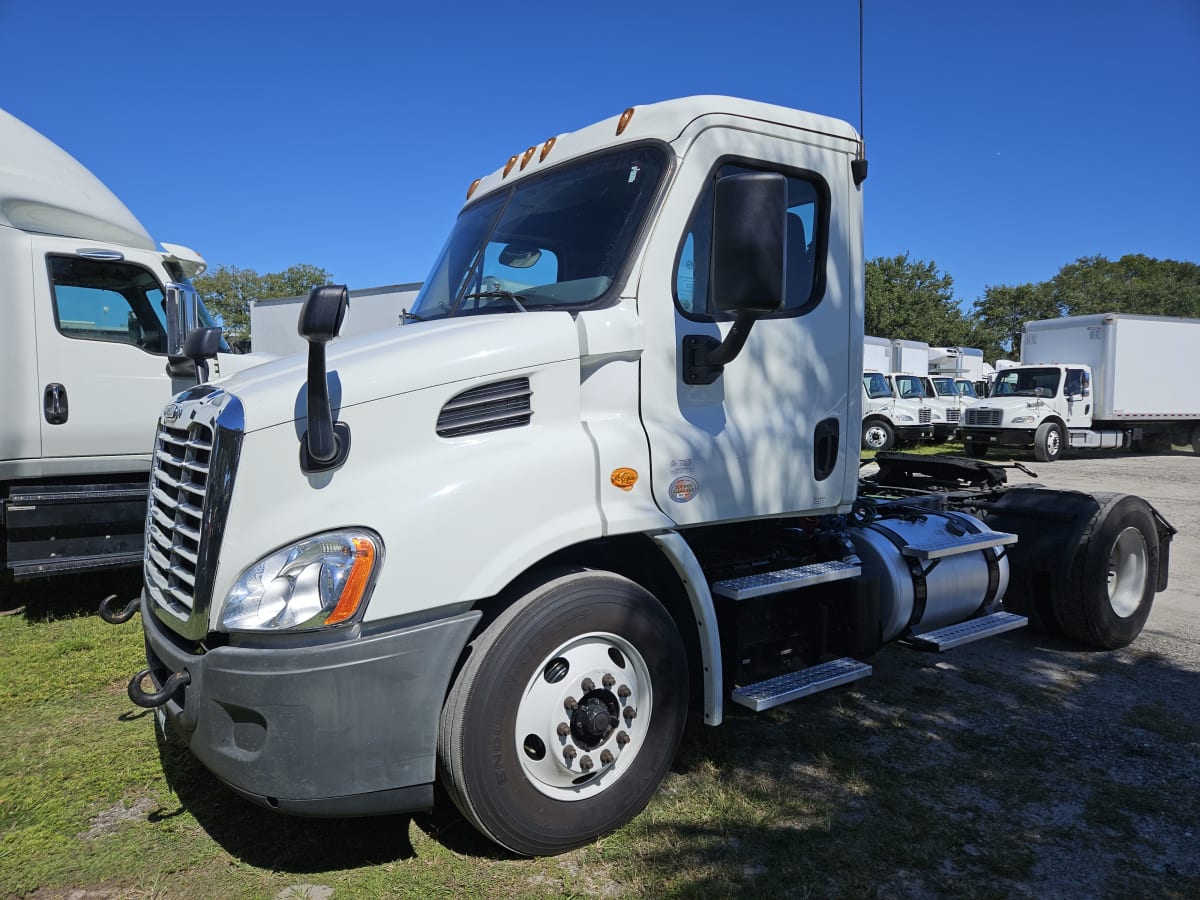 2017 Freightliner/Mercedes CASCADIA 113 673092