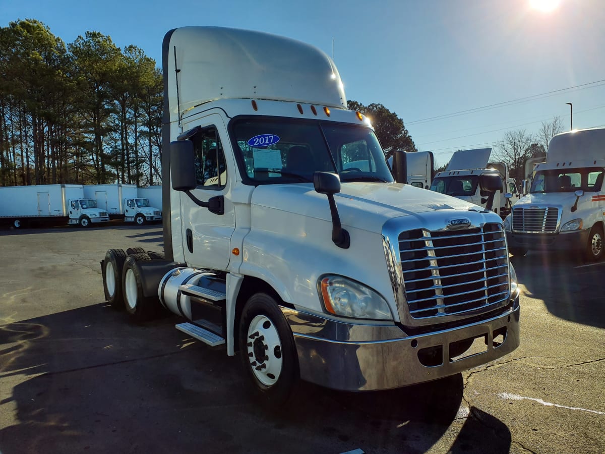 2017 Freightliner/Mercedes CASCADIA 125 673096