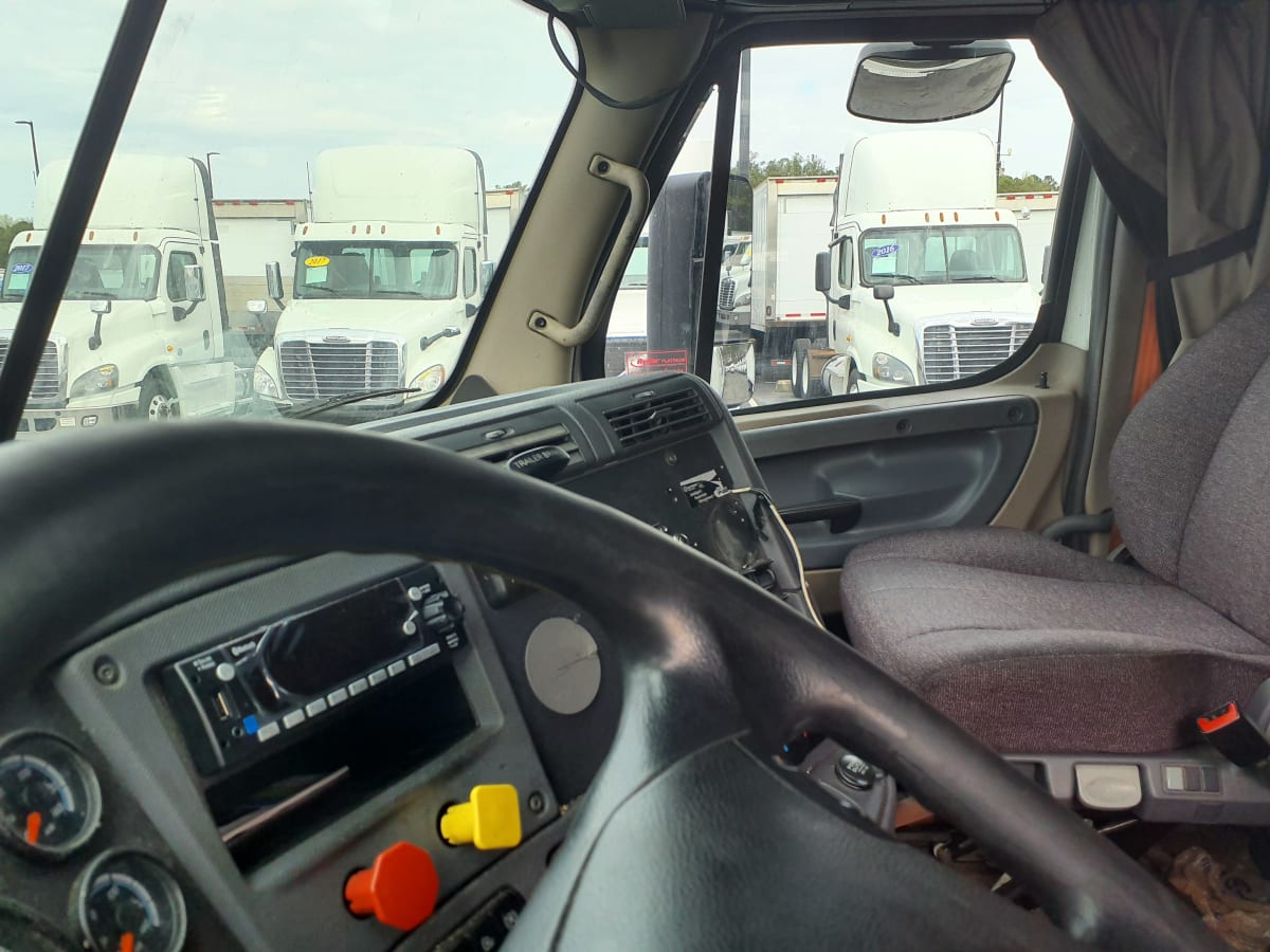 2017 Freightliner/Mercedes CASCADIA 125 673103