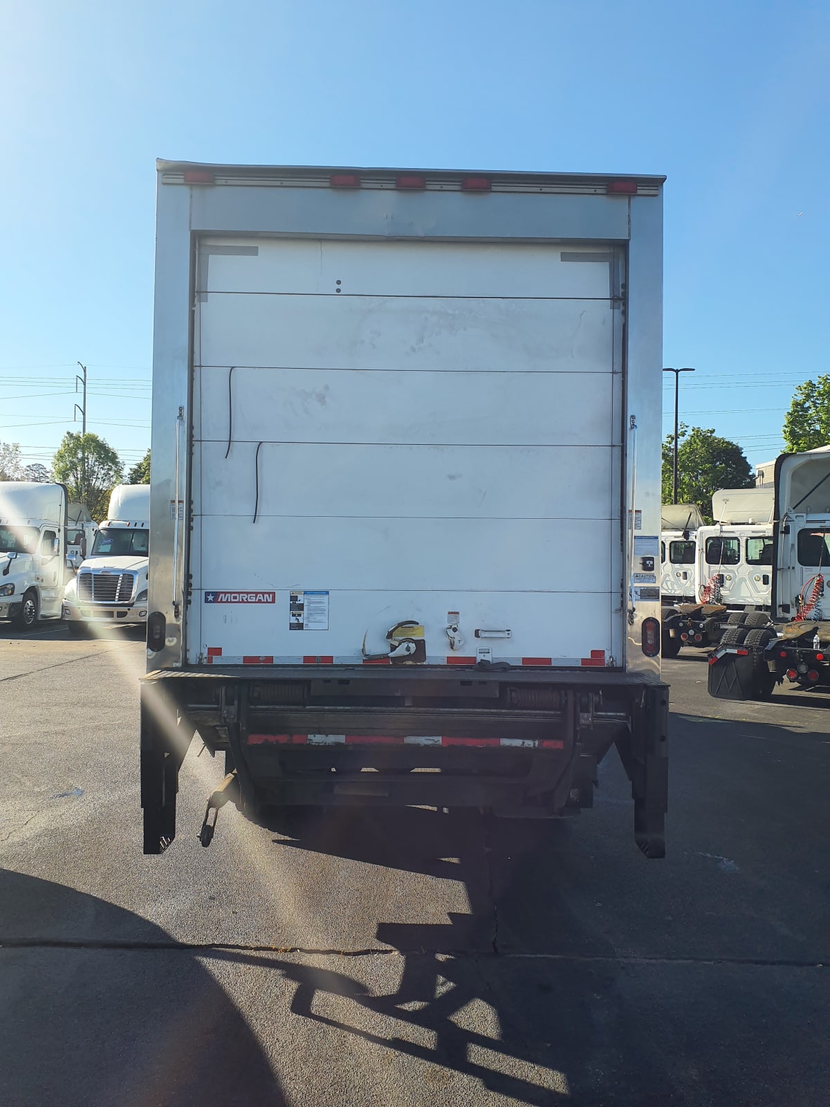 2017 Freightliner/Mercedes M2 106 673108