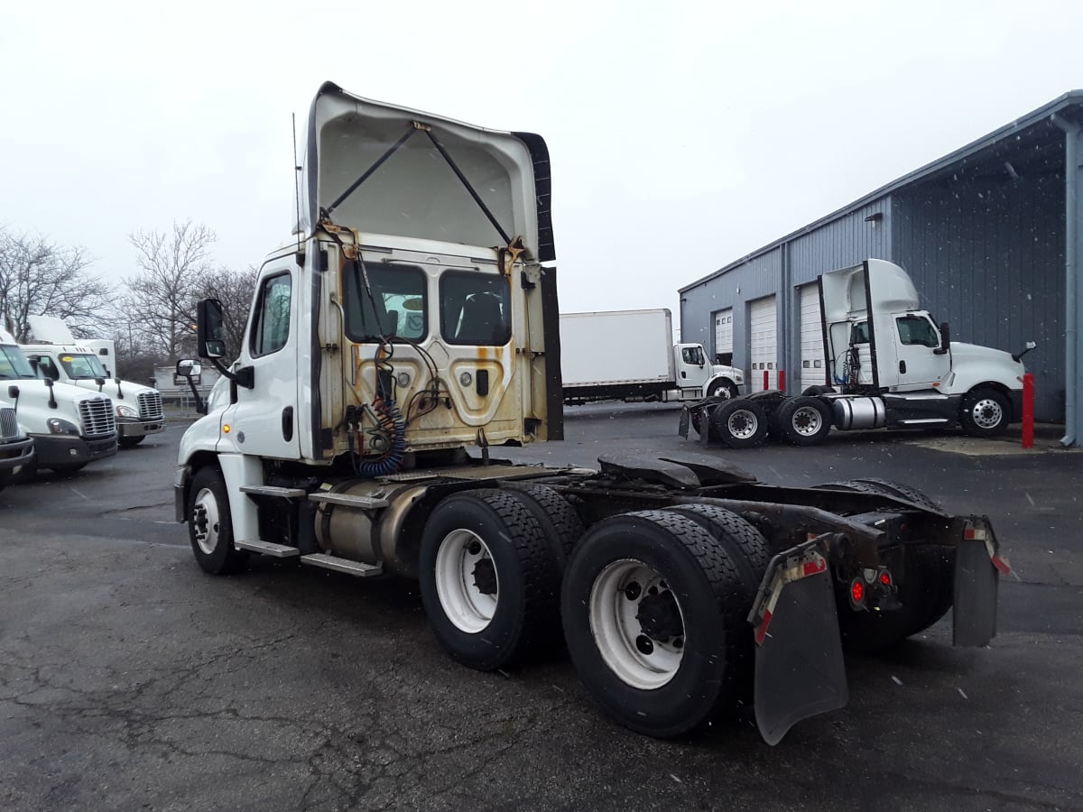 2017 Freightliner/Mercedes CASCADIA 125 673110