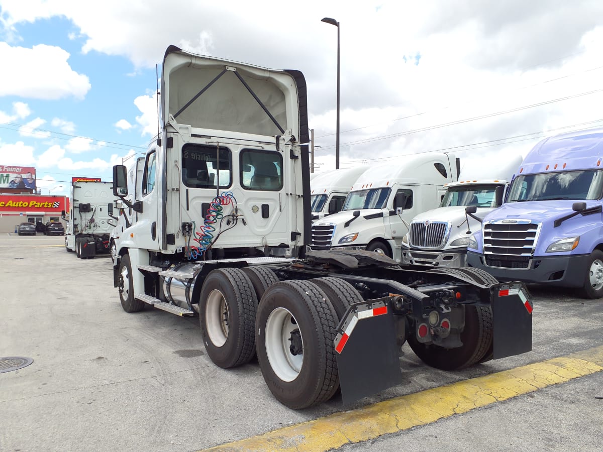 2017 Freightliner/Mercedes CASCADIA 125 673116