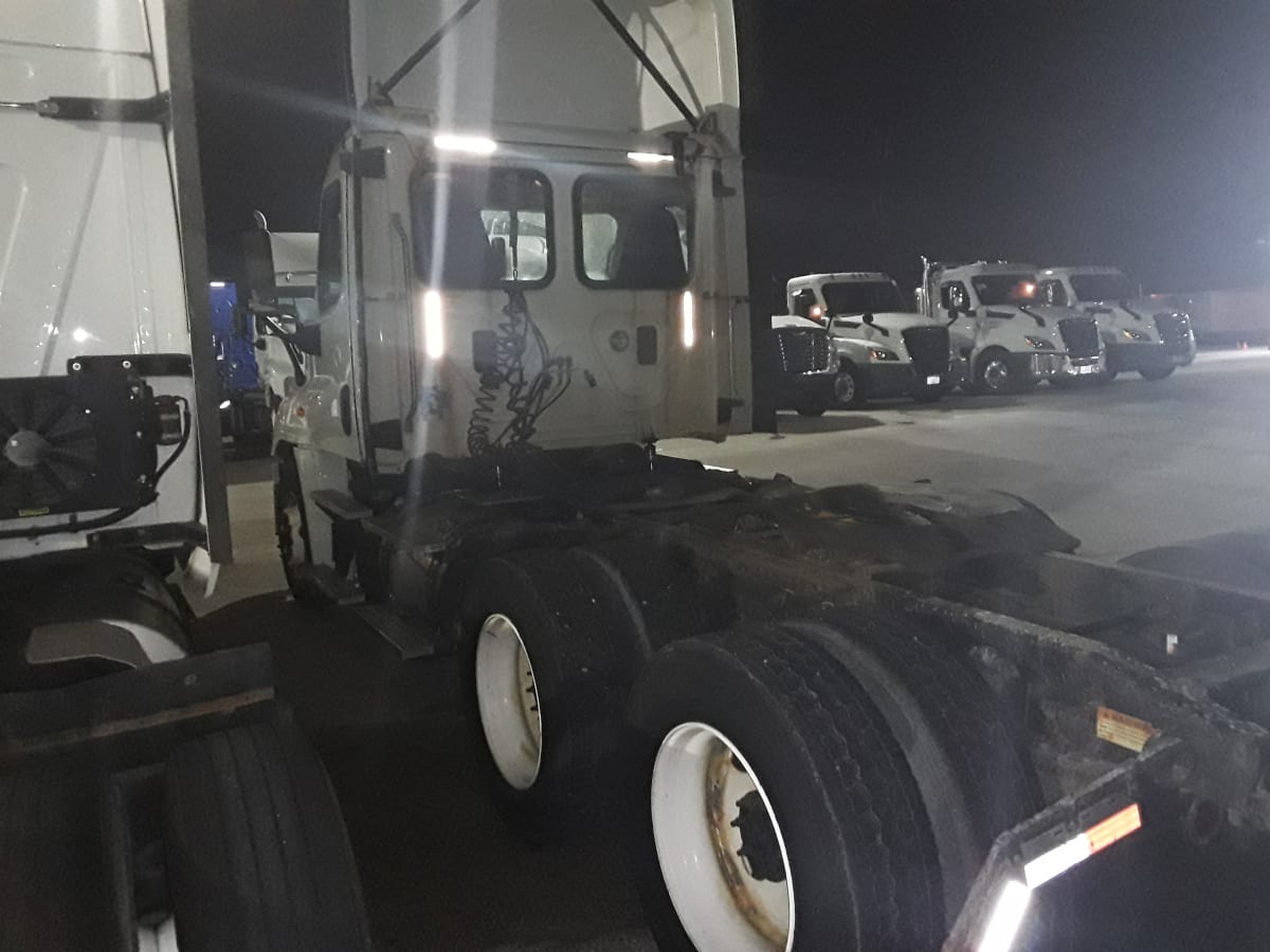 2017 Freightliner/Mercedes CASCADIA 125 673151