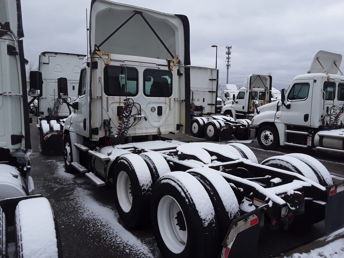 2017 Freightliner/Mercedes CASCADIA 125 673152