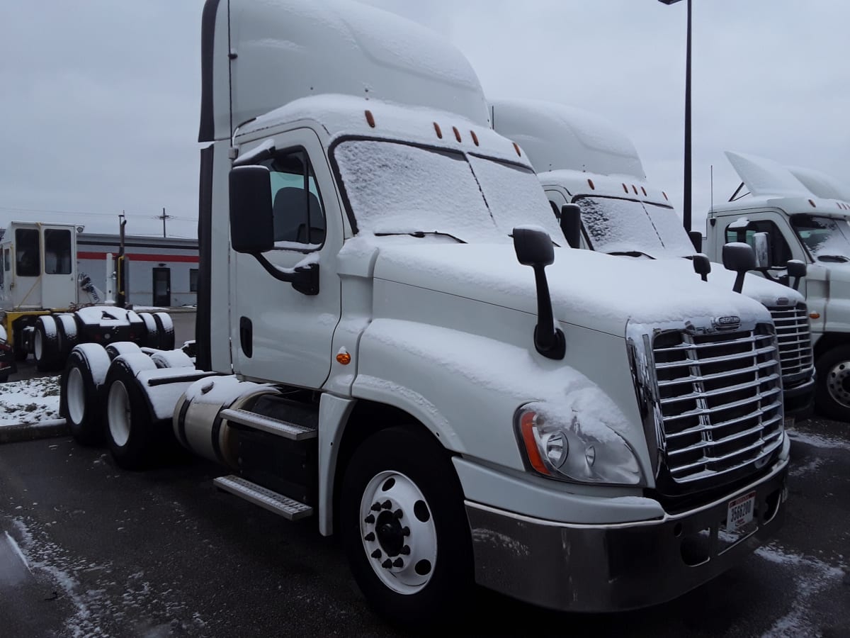 2017 Freightliner/Mercedes CASCADIA 125 673152