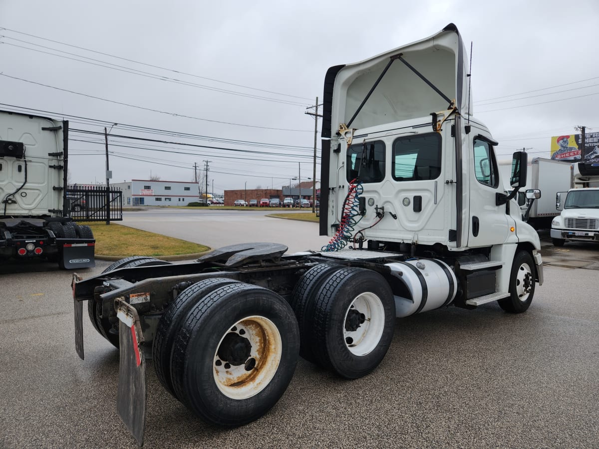 2017 Freightliner/Mercedes CASCADIA 125 673156