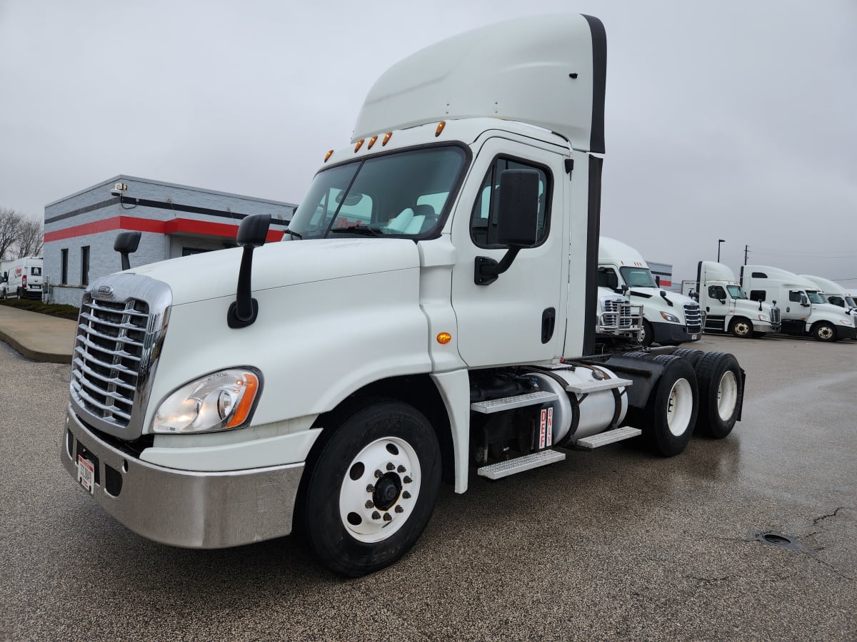 2017 Freightliner/Mercedes CASCADIA 125 673156