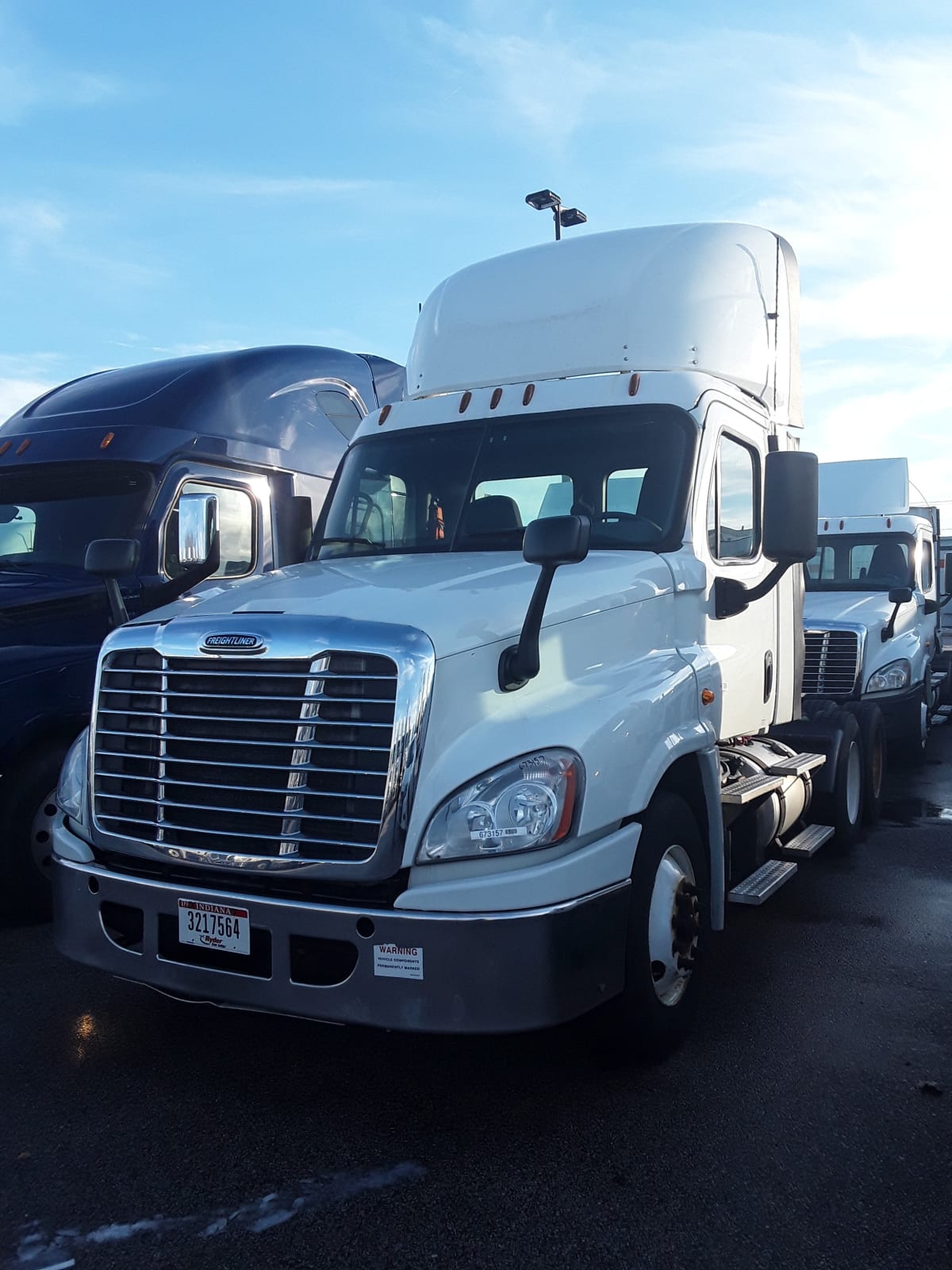 2017 Freightliner/Mercedes CASCADIA 125 673157