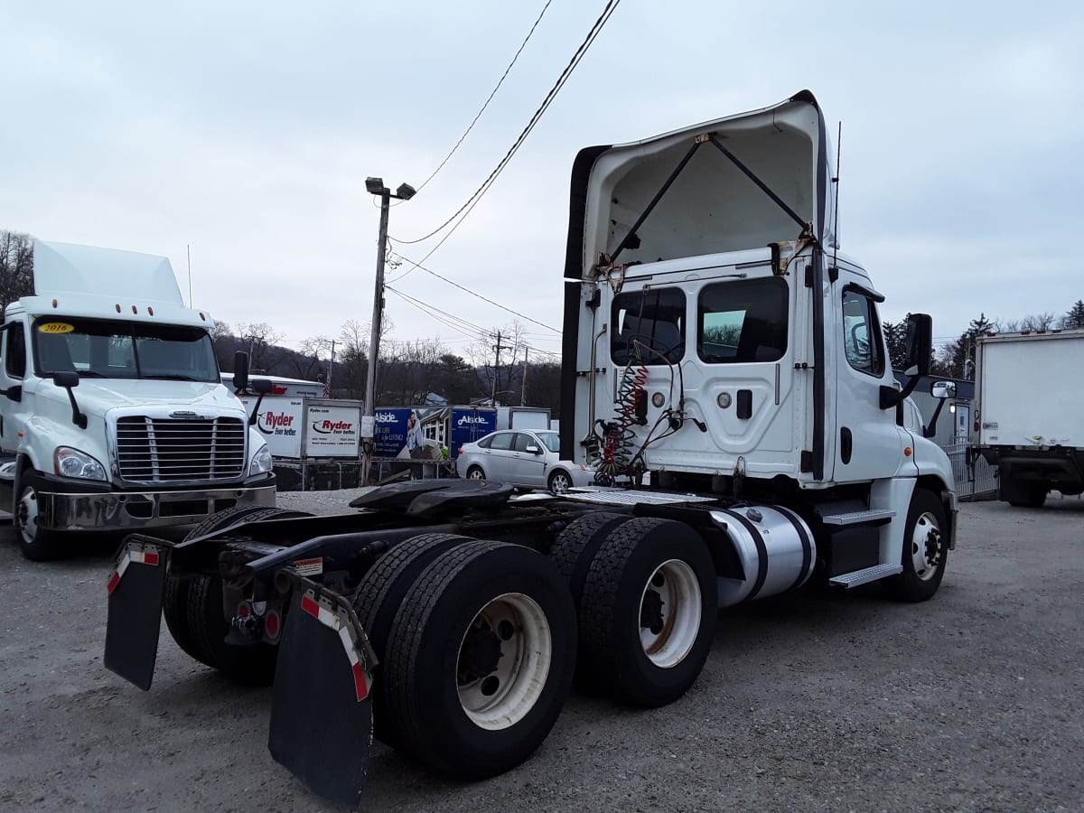 2017 Freightliner/Mercedes CASCADIA 125 673166