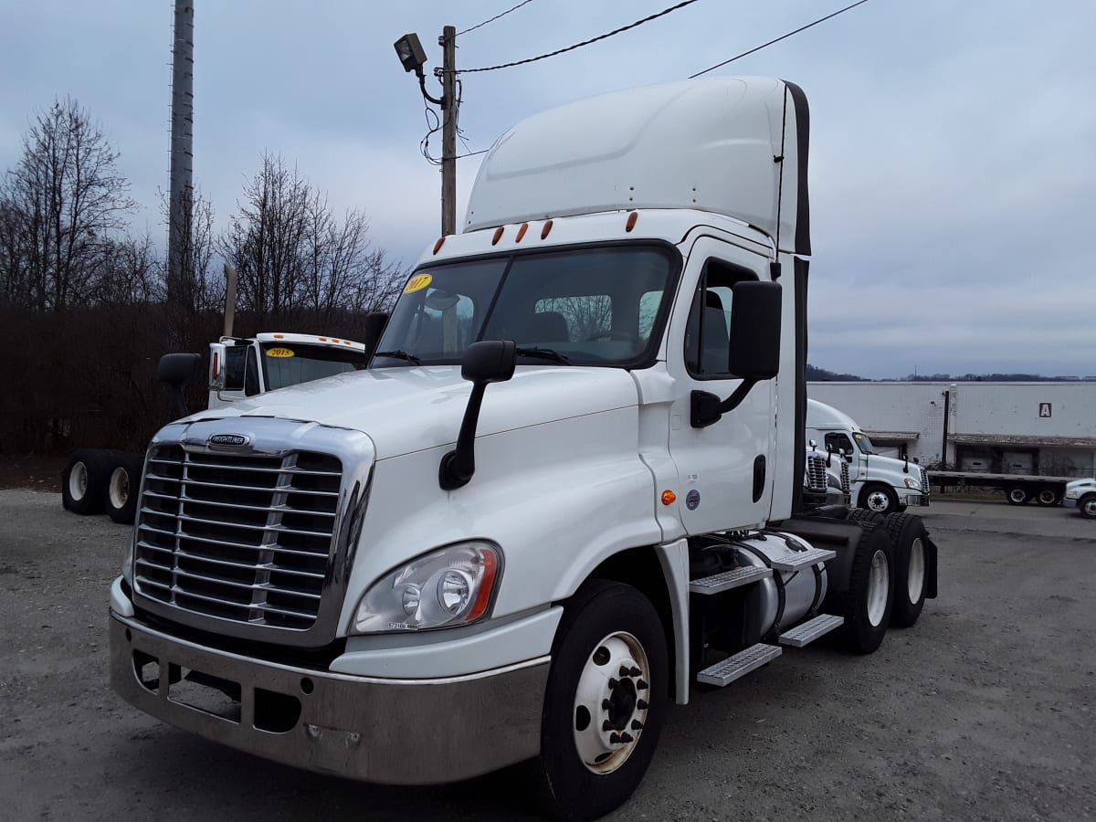 2017 Freightliner/Mercedes CASCADIA 125 673166