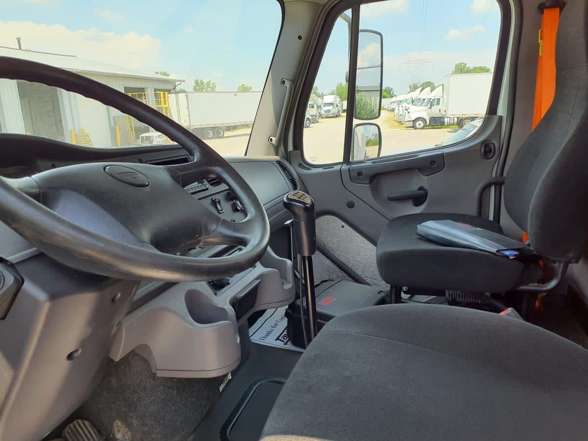 2017 Freightliner/Mercedes M2 112 673211