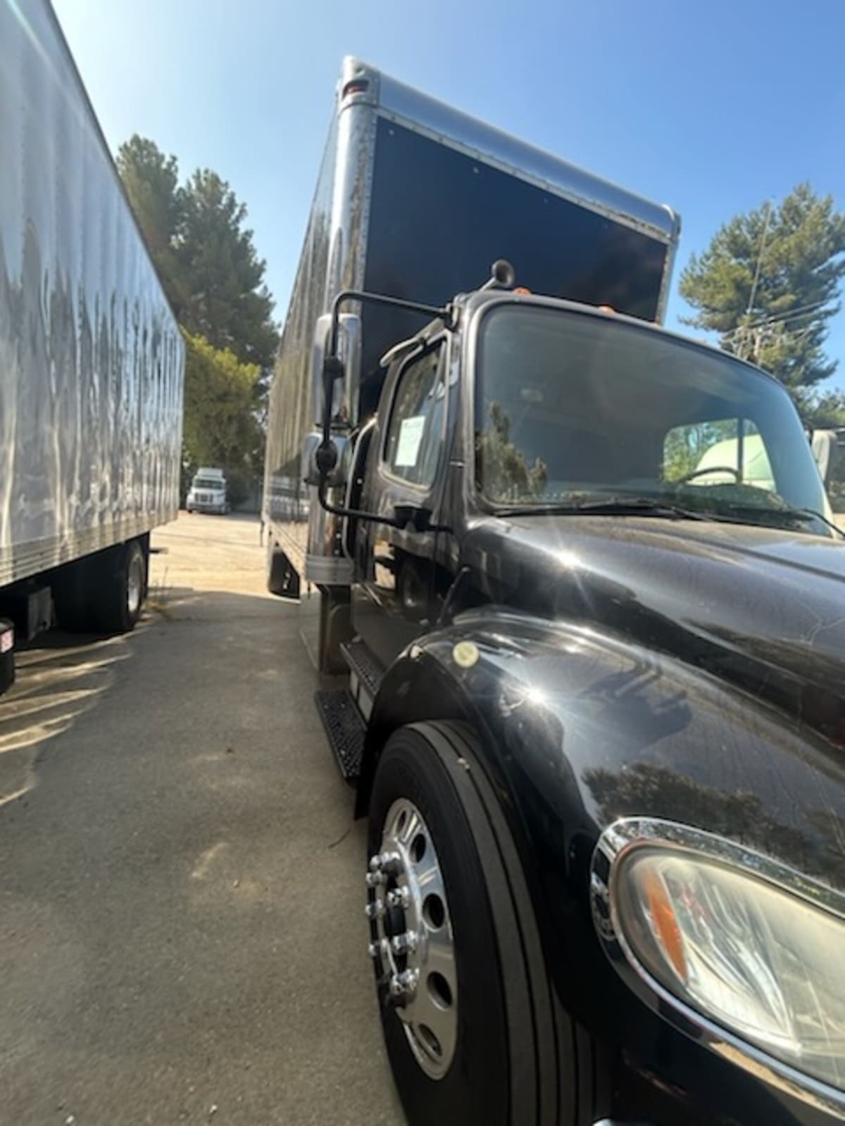 2017 Freightliner/Mercedes M2 106 673301