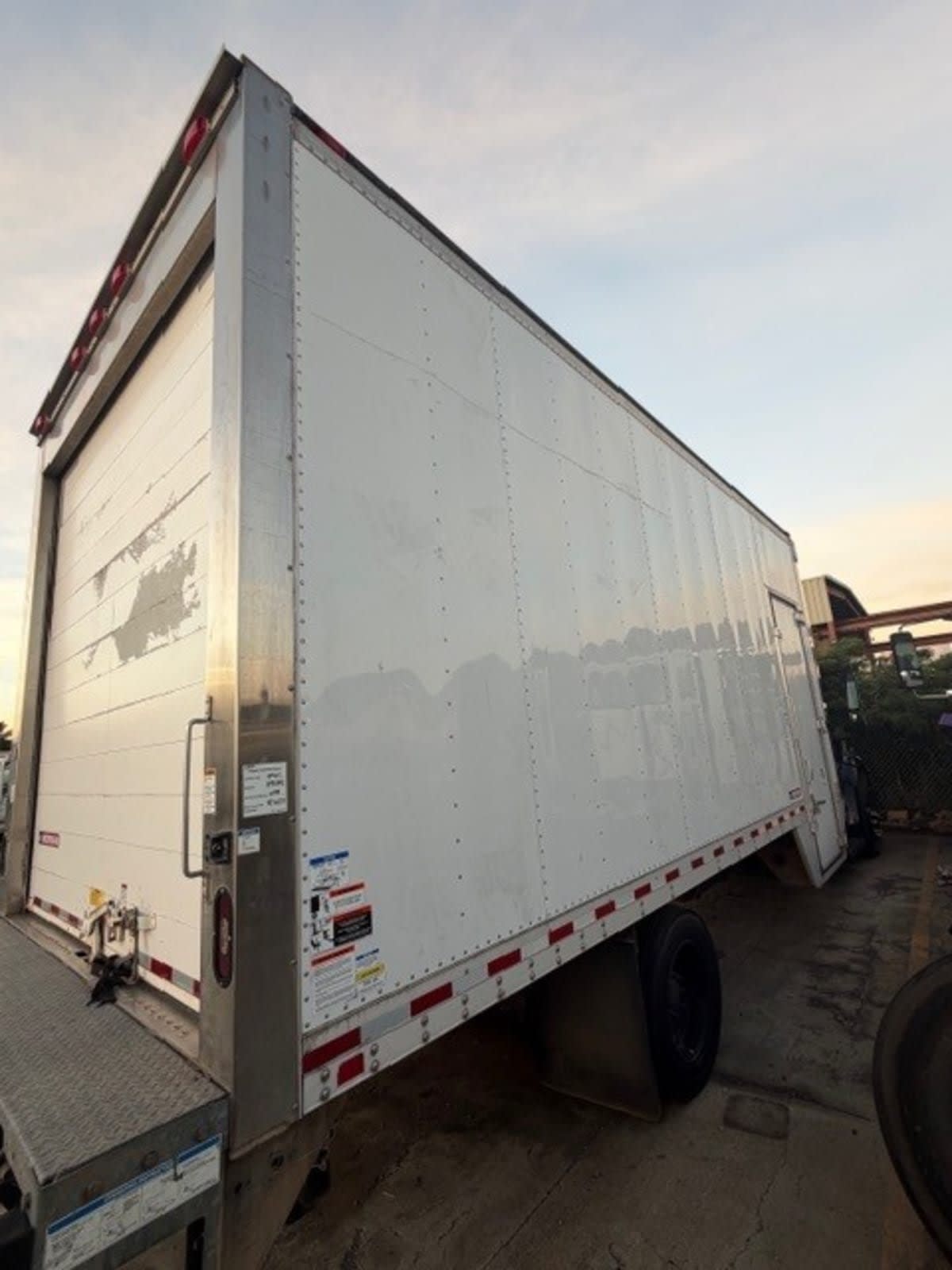 2017 Freightliner/Mercedes M2 106 673341