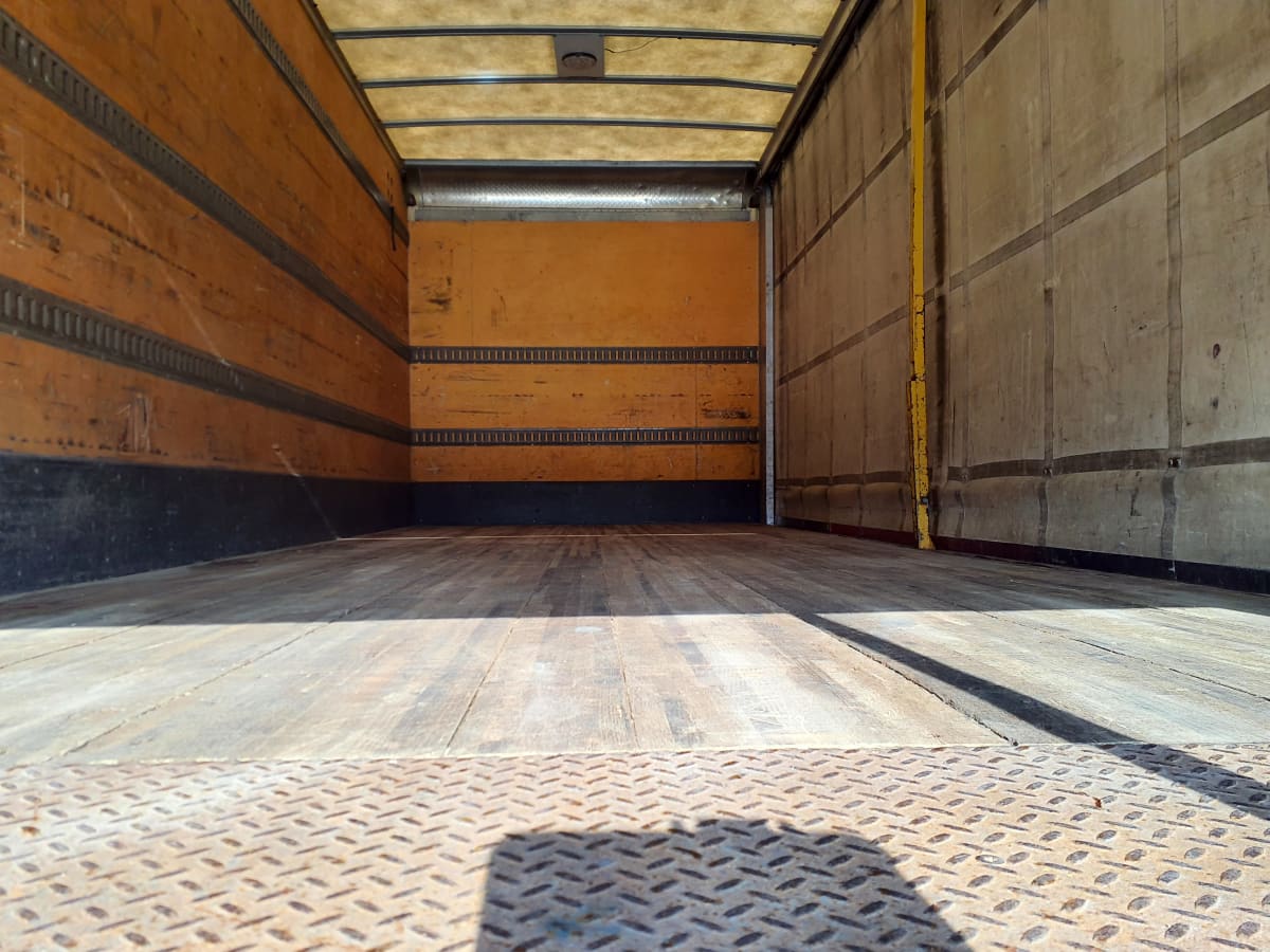 2017 Freightliner/Mercedes M2 106 673365