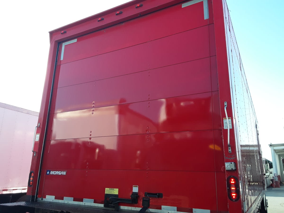 2017 Freightliner/Mercedes M2 106 673430