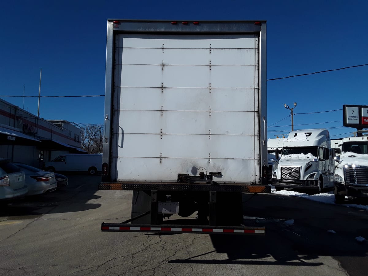 2017 Freightliner/Mercedes M2 106 673529