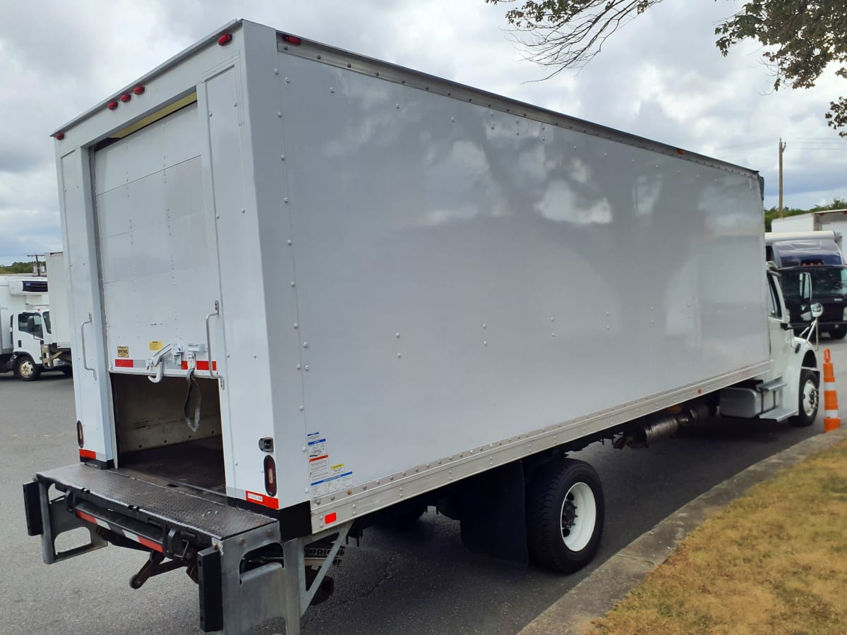 2017 Freightliner/Mercedes M2 106 673605