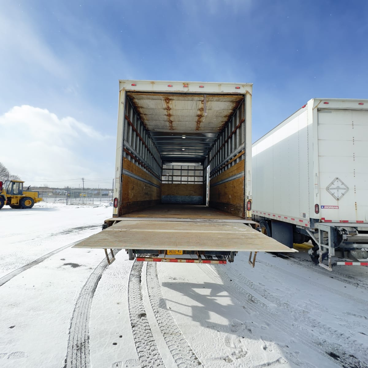 2017 Freightliner/Mercedes M2 106 673611