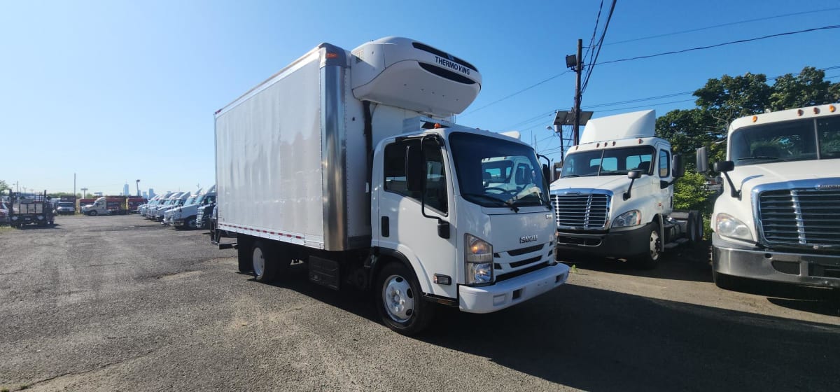 2017 Isuzu NQR 673633