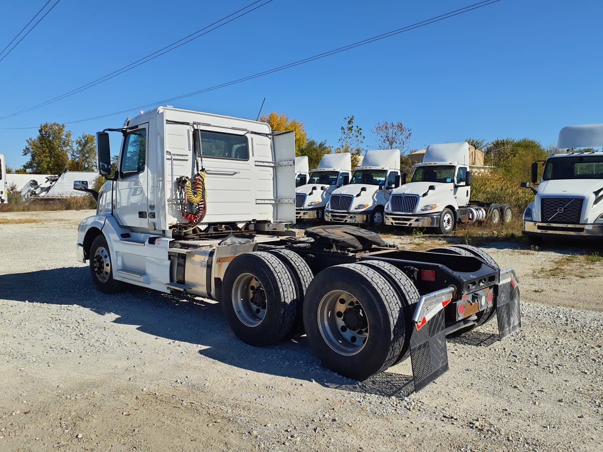 2017 Volvo VNL64TRACTOR 673644