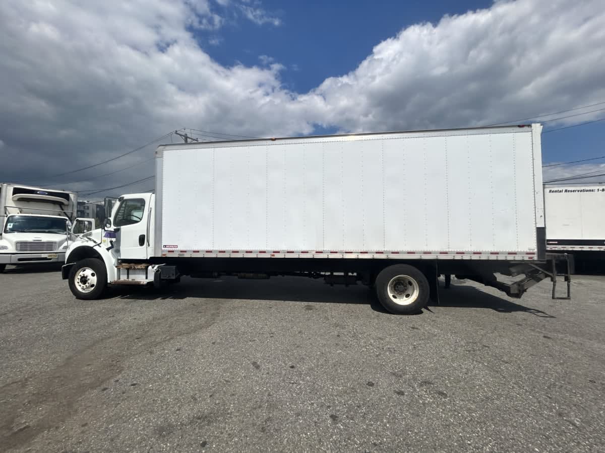 2017 Freightliner M2 106 673662