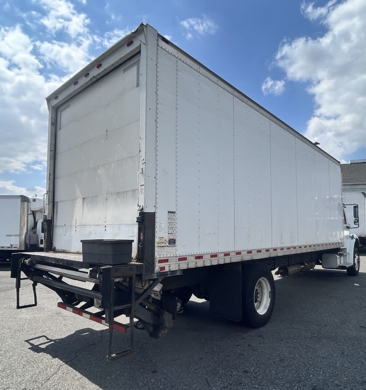 2017 Freightliner M2 106 673662