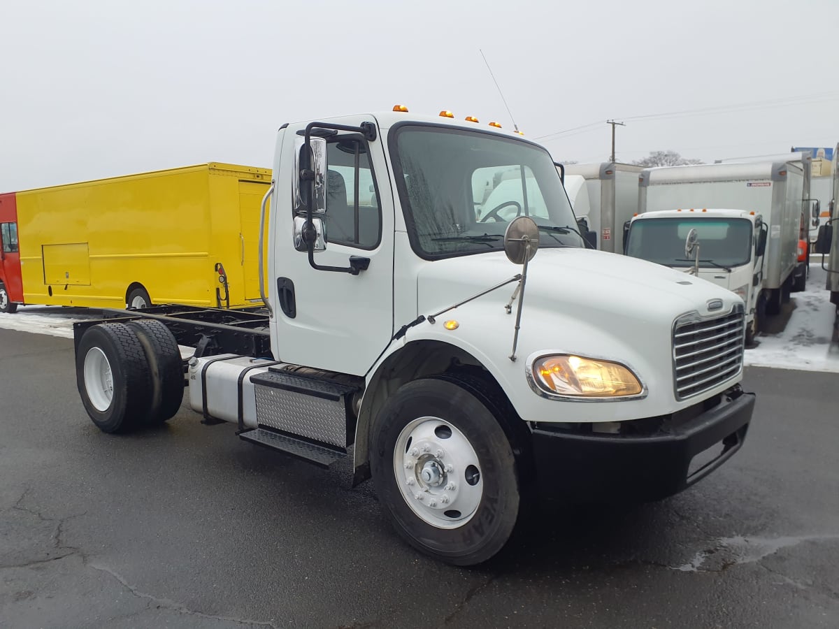 2017 Freightliner/Mercedes M2 106 673684