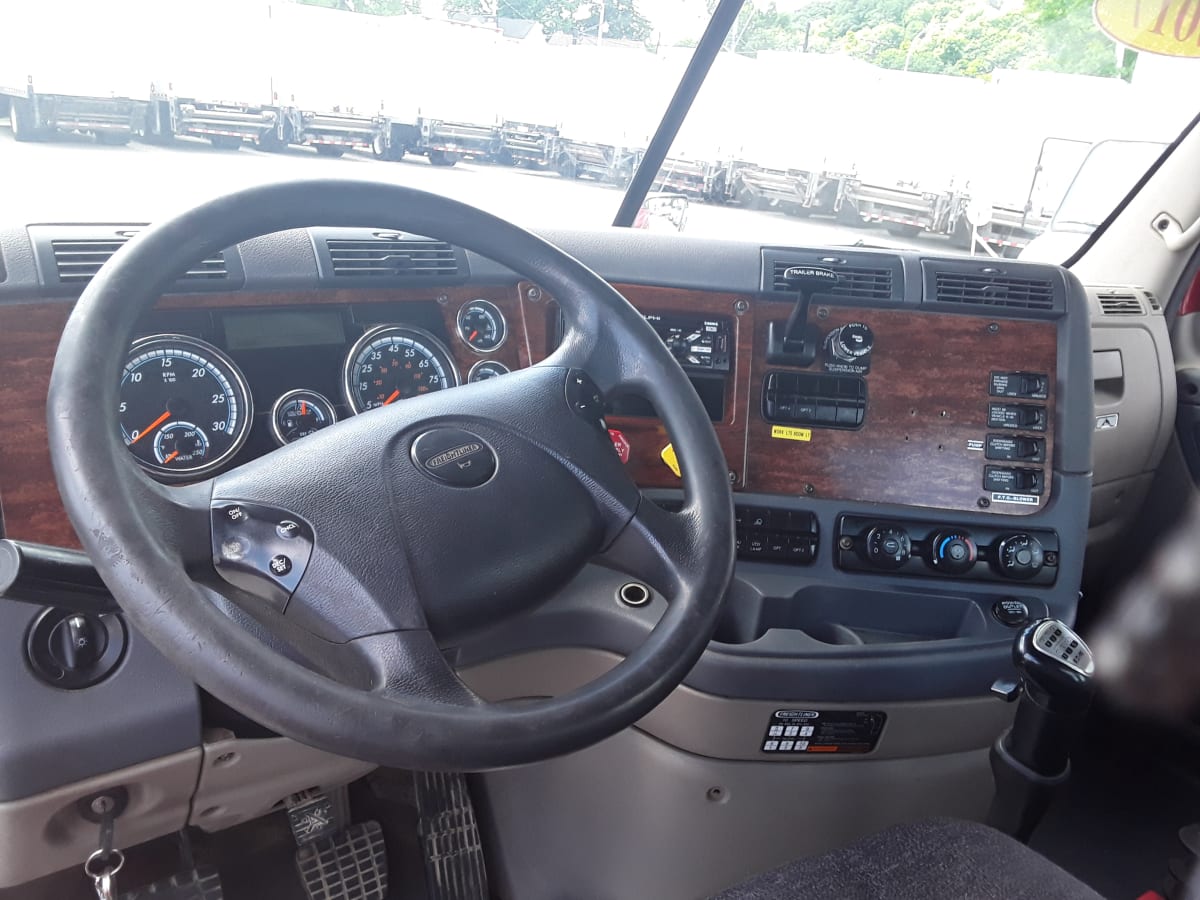 2017 Freightliner/Mercedes CASCADIA 125 673690