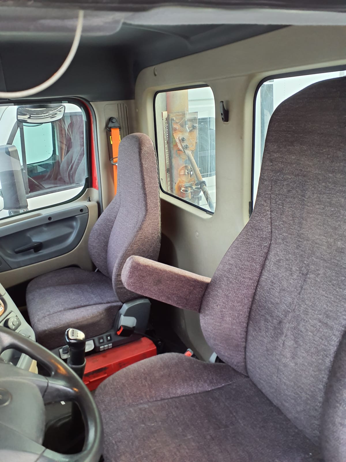 2017 Freightliner/Mercedes CASCADIA 125 673693