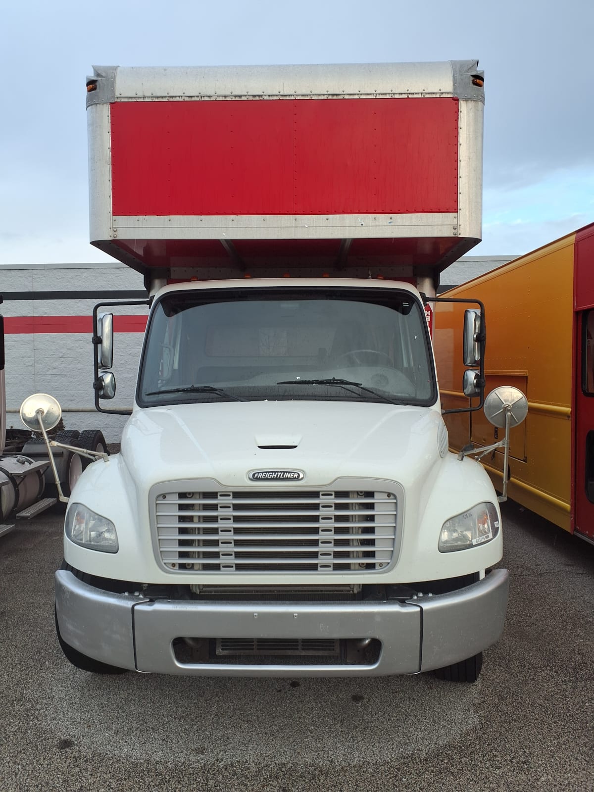 2017 Freightliner/Mercedes M2 106 673716