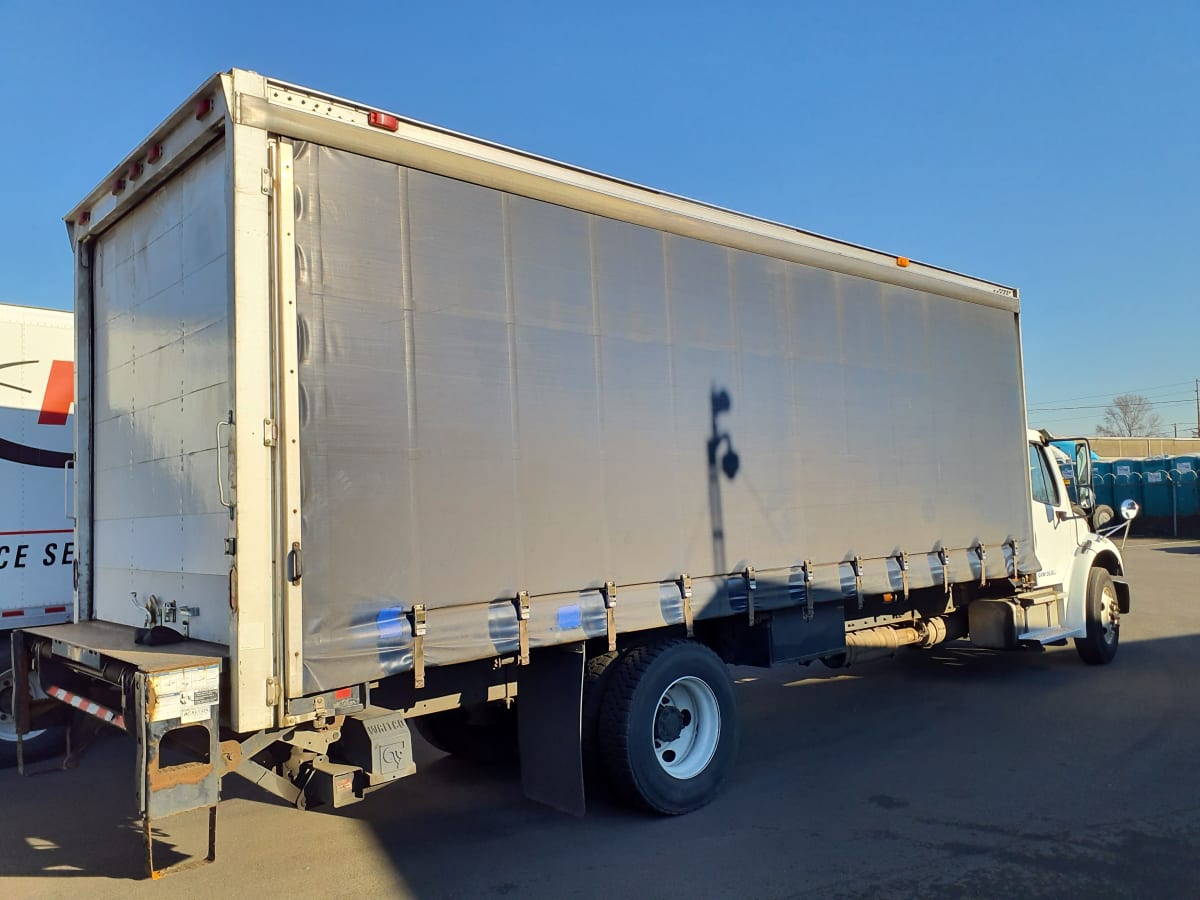 2017 Freightliner/Mercedes M2 106 673723
