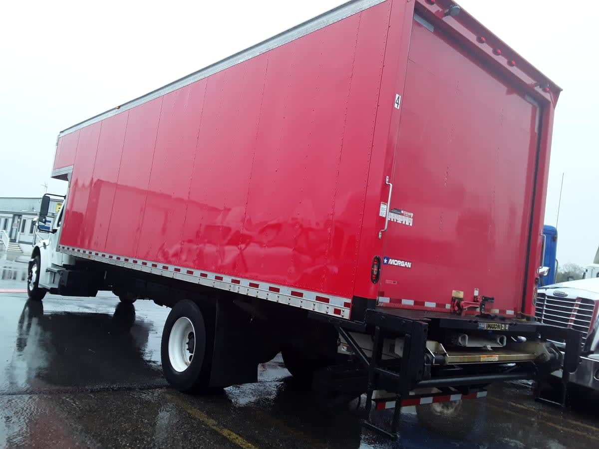 2018 Freightliner M2 106 673731