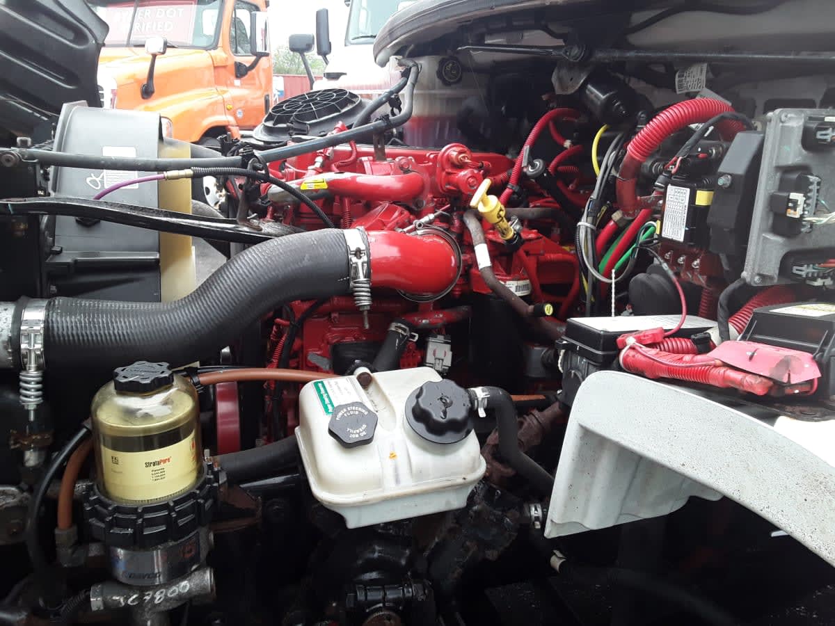 2018 Freightliner M2 106 673731