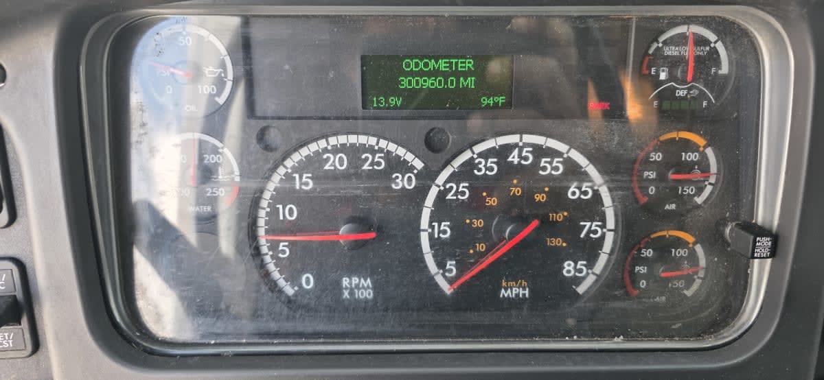 2017 Freightliner/Mercedes M2 106 673754