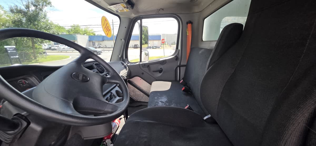 2017 Freightliner/Mercedes M2 106 673754